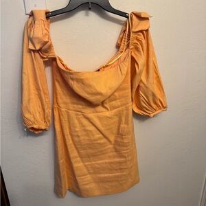 Gianni Bini Orange Puff Sleeve Blouse